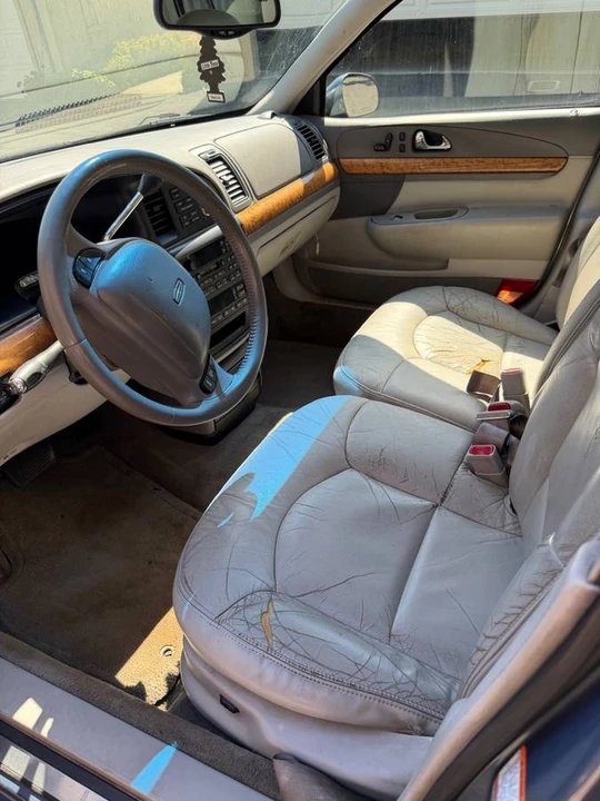 2000 Lincoln Continental 9th Gen - Image 5 of 12