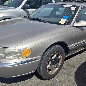 2000 Lincoln Continental