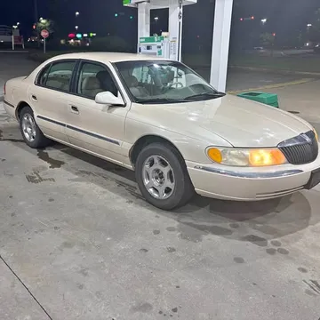2000 Lincoln Continental
