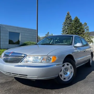 2000 Lincoln Continental Sedan 4D