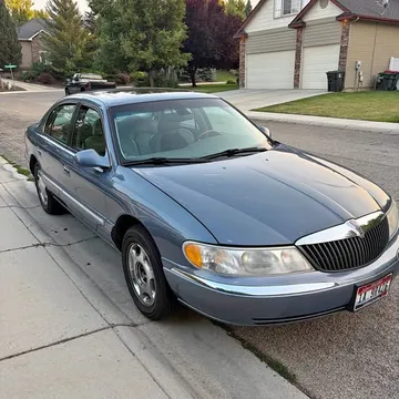 2000 Lincoln Continental Sedan 4D