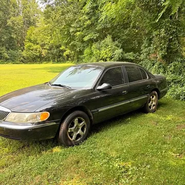 2000 Lincoln Continental Sedan 4D