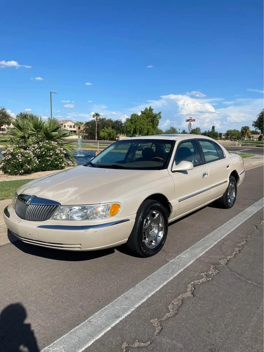 2000 Lincoln Continental 9th Gen - Image 3 of 17