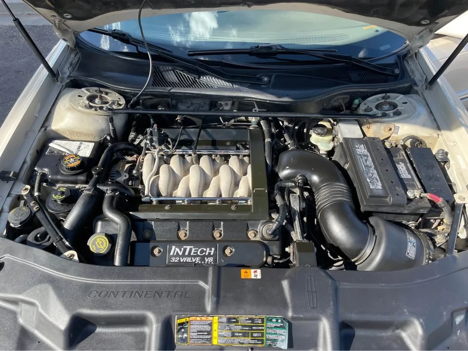 2000 Lincoln Continental 9th Gen - Image 16 of 17