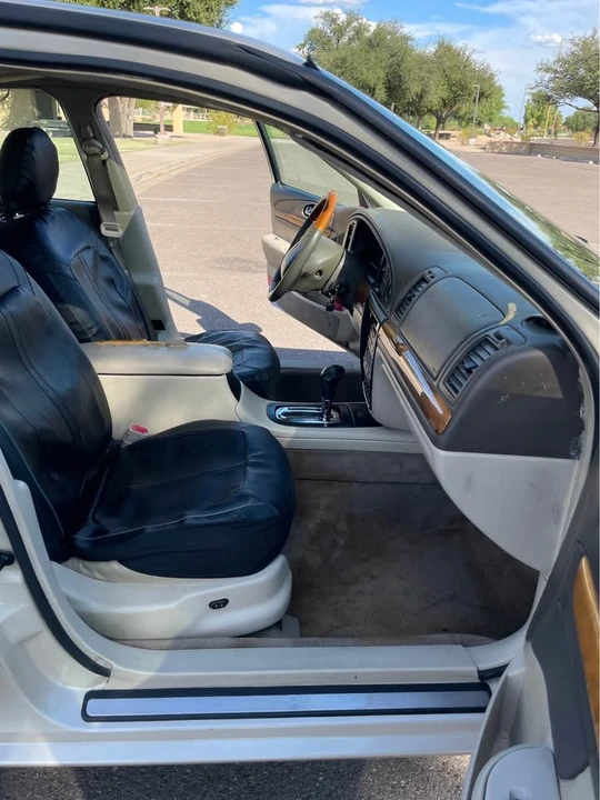 2000 Lincoln Continental 9th Gen - Image 11 of 17