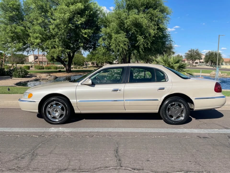 2000 Lincoln Continental 9th Gen - Image 4 of 17