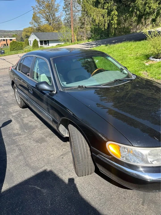 2000 Lincoln Continental 9th Gen - Image 2 of 5
