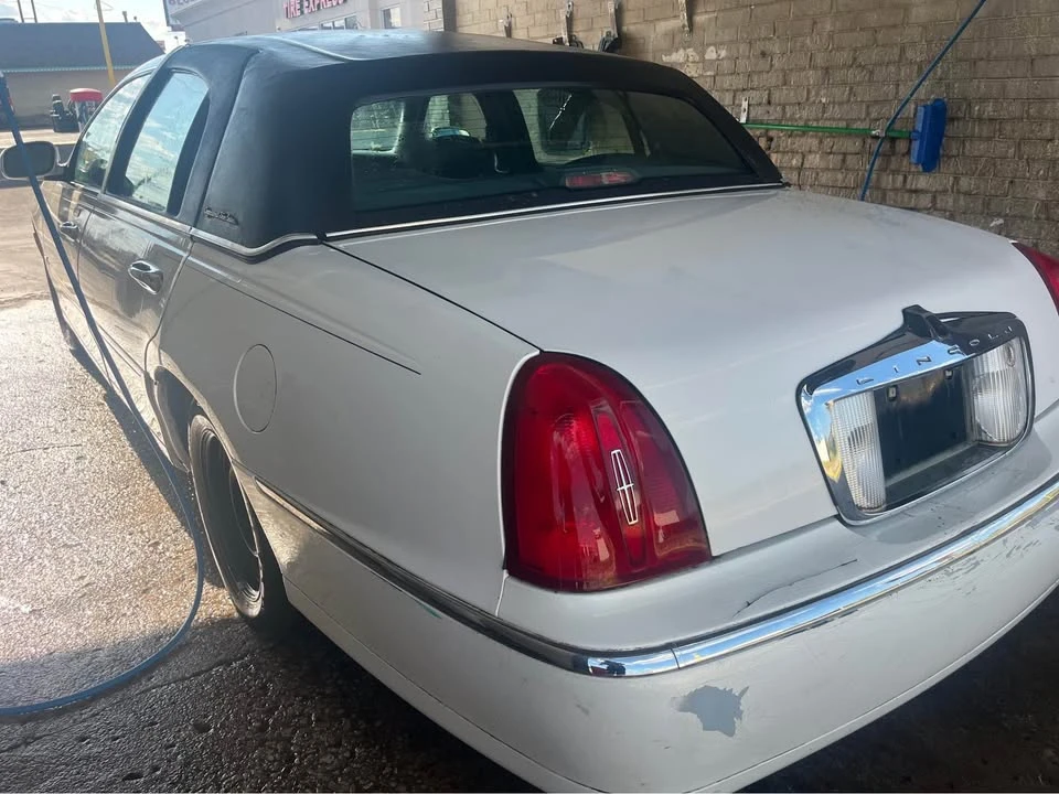 2000 Lincoln Continental 9th Gen - Image 3 of 6