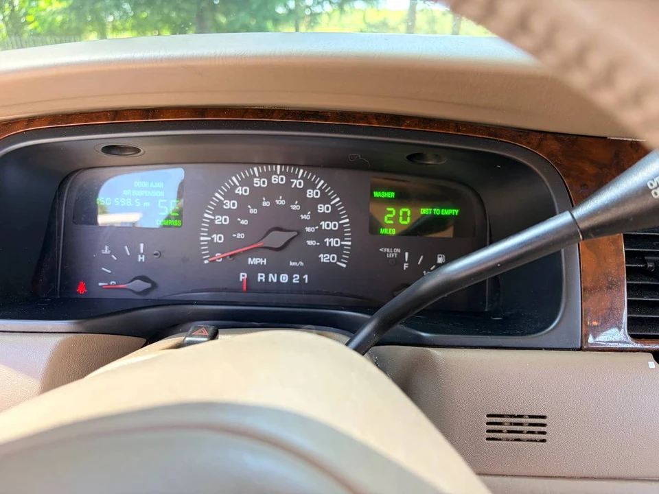 2000 Lincoln Continental 9th Gen - Image 12 of 16