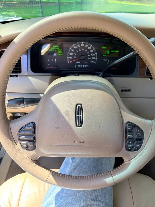 2000 Lincoln Continental 9th Gen - Image 8 of 16