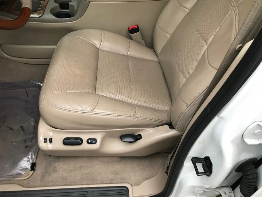 2000 Lincoln Navigator 1st Gen - Image 10 of 12
