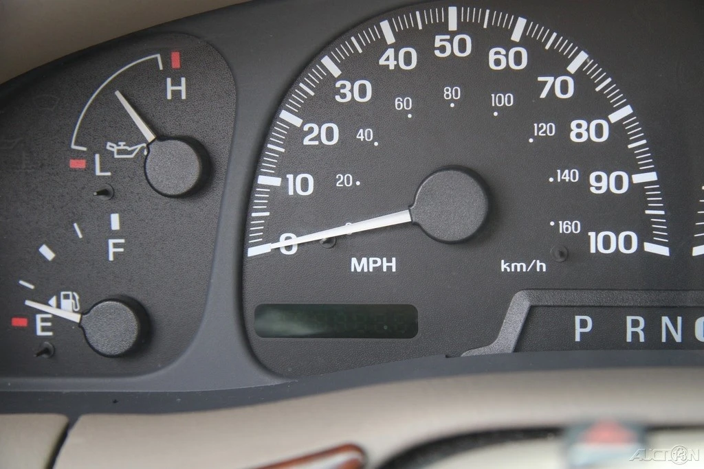 2000 Lincoln Navigator 1st Gen - Image 19 of 21