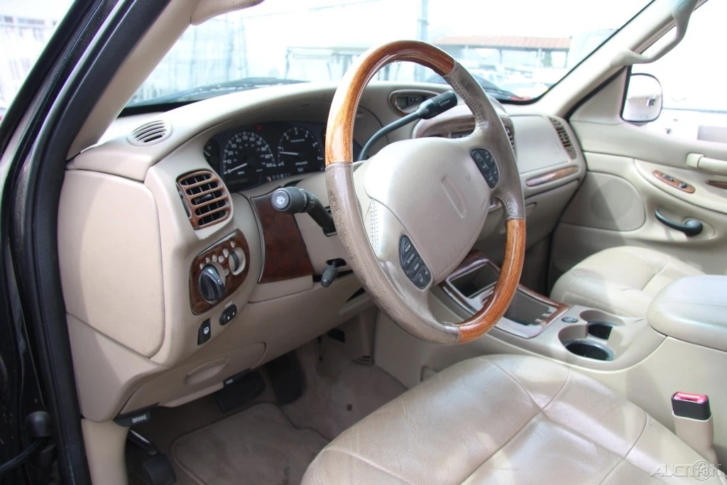 2000 Lincoln Navigator 1st Gen - Image 17 of 21