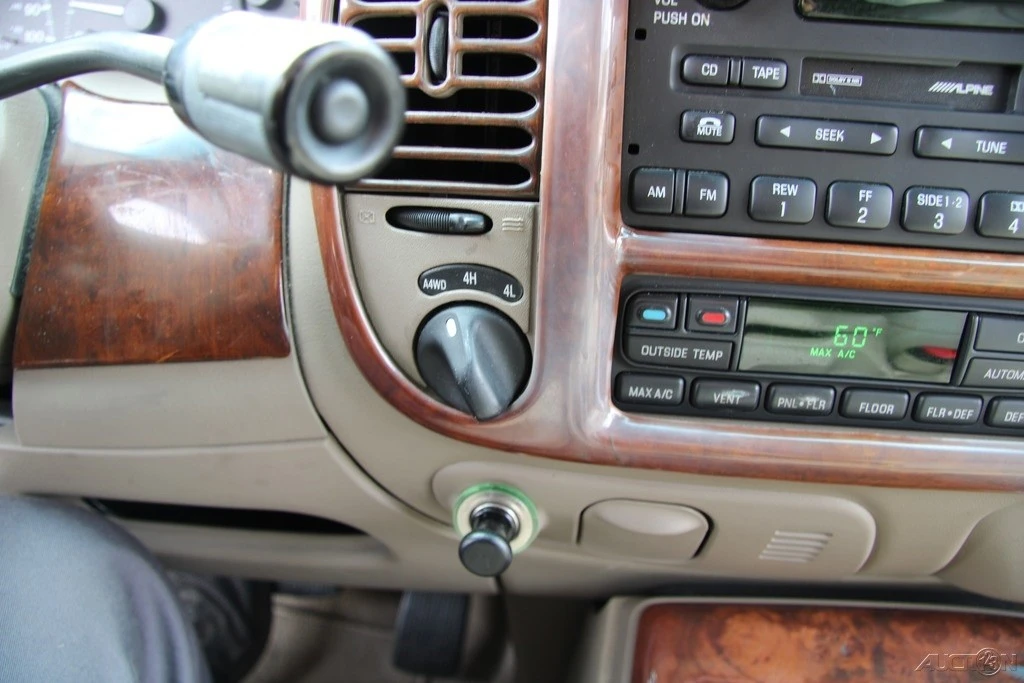 2000 Lincoln Navigator 1st Gen - Image 20 of 21