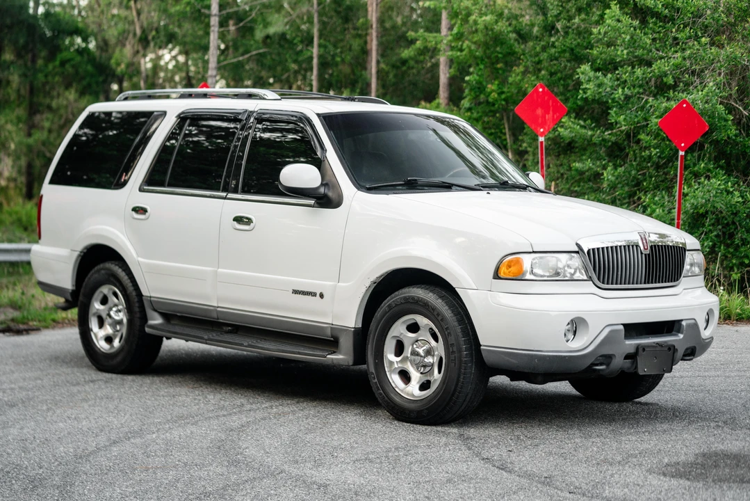 2000 Lincoln Navigator 1st Gen - Image 25 of 31
