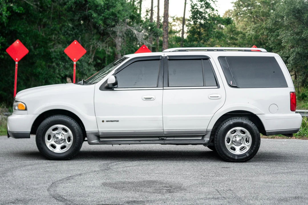 2000 Lincoln Navigator 1st Gen - Image 11 of 31