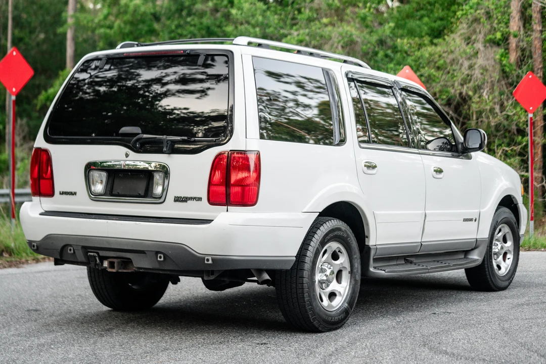 2000 Lincoln Navigator 1st Gen - Image 19 of 31
