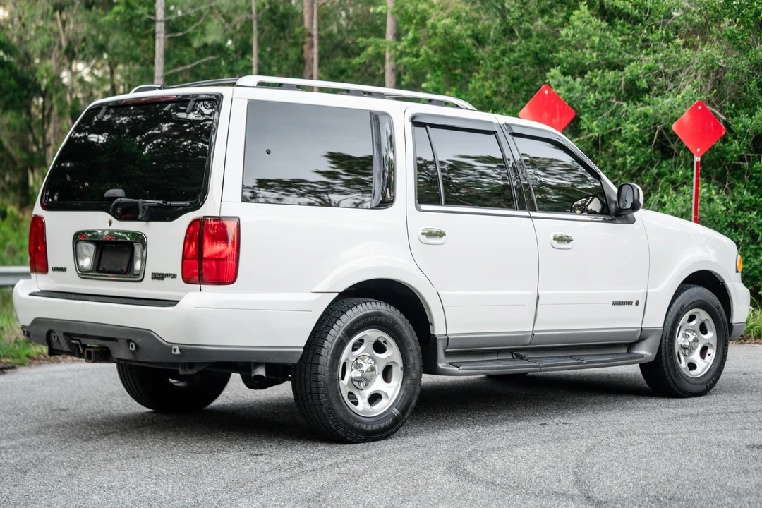 2000 Lincoln Navigator 1st Gen - Image 20 of 31