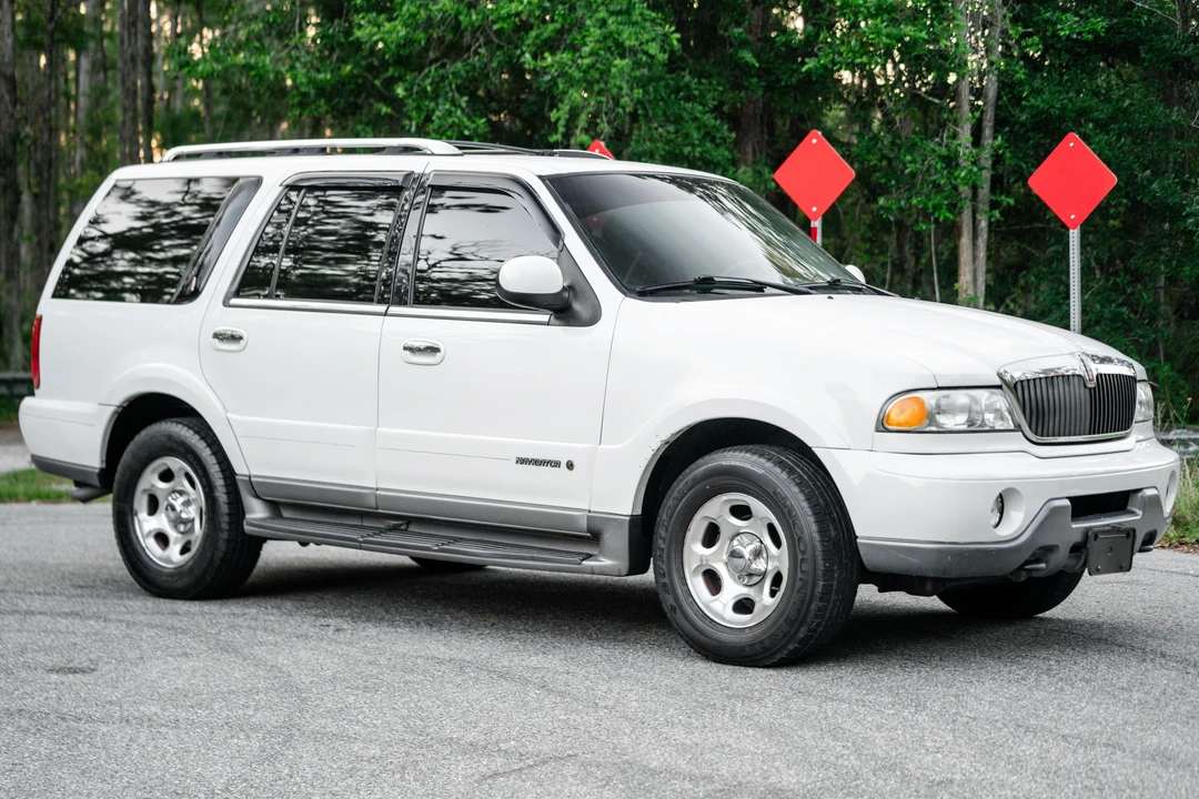 2000 Lincoln Navigator 1st Gen - Image 24 of 31