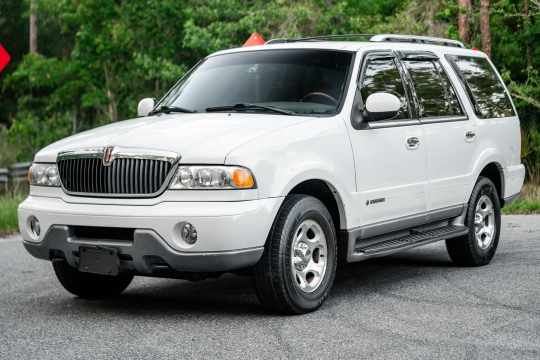 2000 Lincoln Navigator 1st Gen - Image 8 of 31