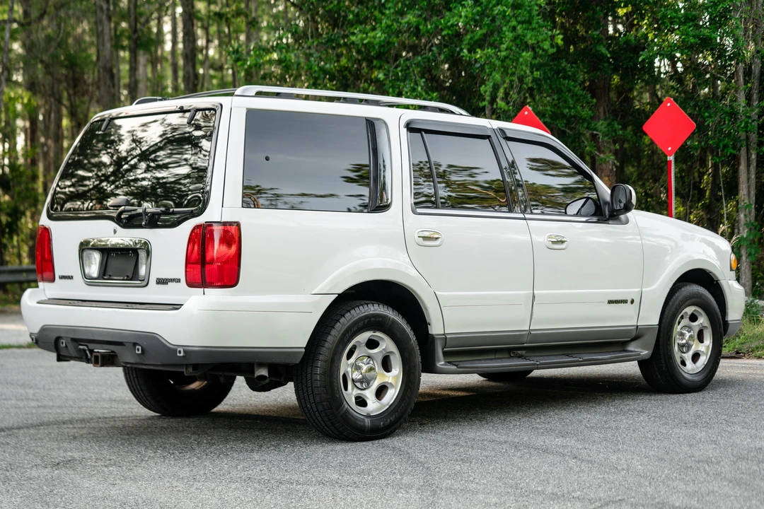 2000 Lincoln Navigator 1st Gen - Image 21 of 31