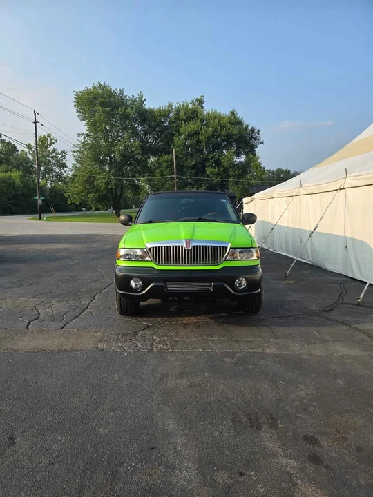 2000 Lincoln Navigator 1st Gen - Image 13 of 20