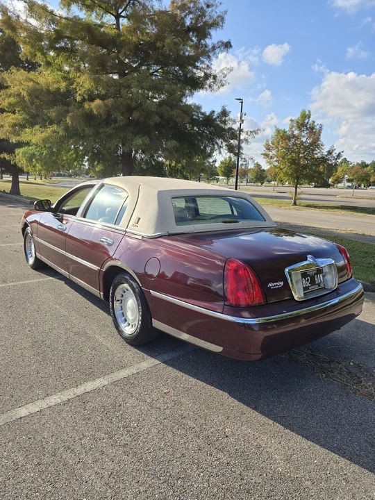 2000 Lincoln Town Car - Image 6 of 21