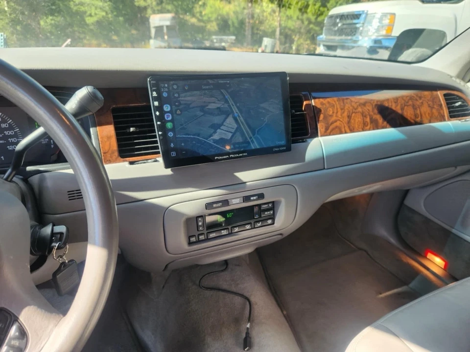 2000 Lincoln Town Car - Image 19 of 21
