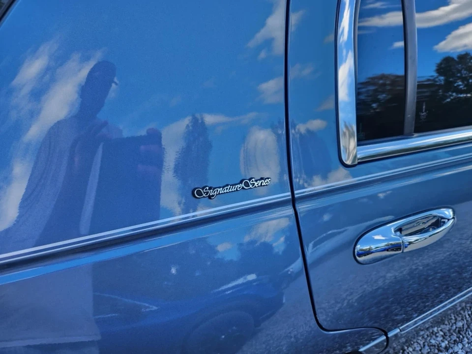 2000 Lincoln Town Car - Image 14 of 21