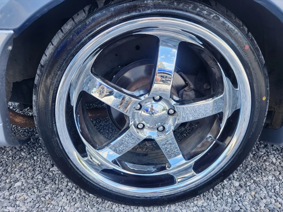 2000 Lincoln Town Car - Image 13 of 21