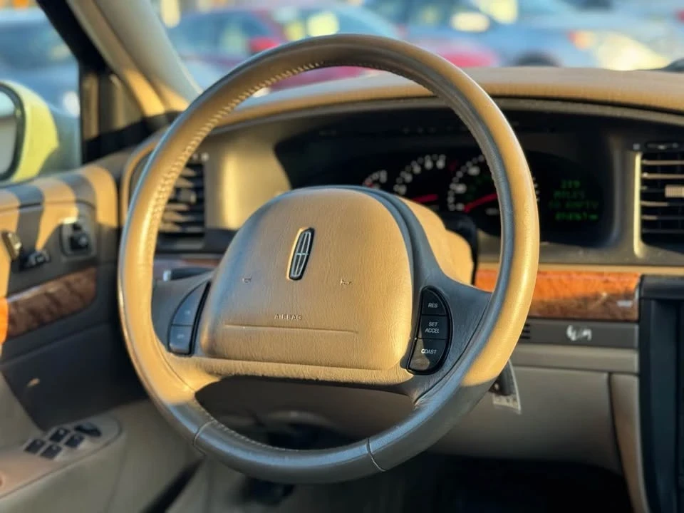 2000 Lincoln Continental 9th Gen - Image 16 of 20