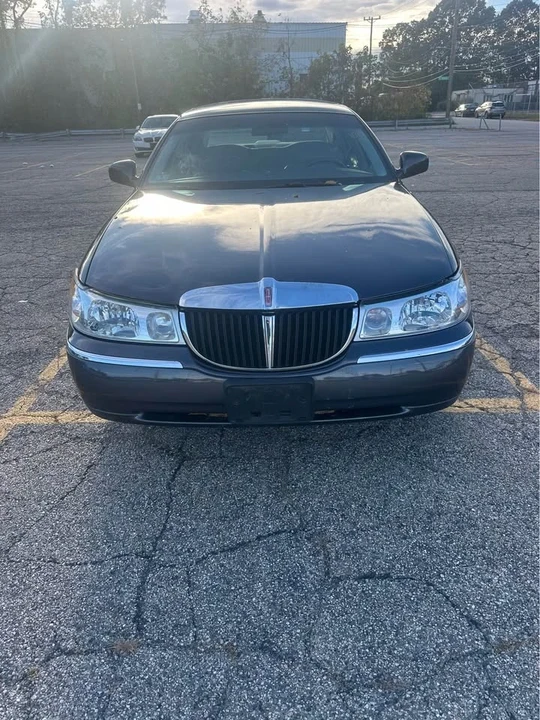 2000 Lincoln Town Car - Image 7 of 9