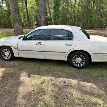 2000 Lincoln Town Car