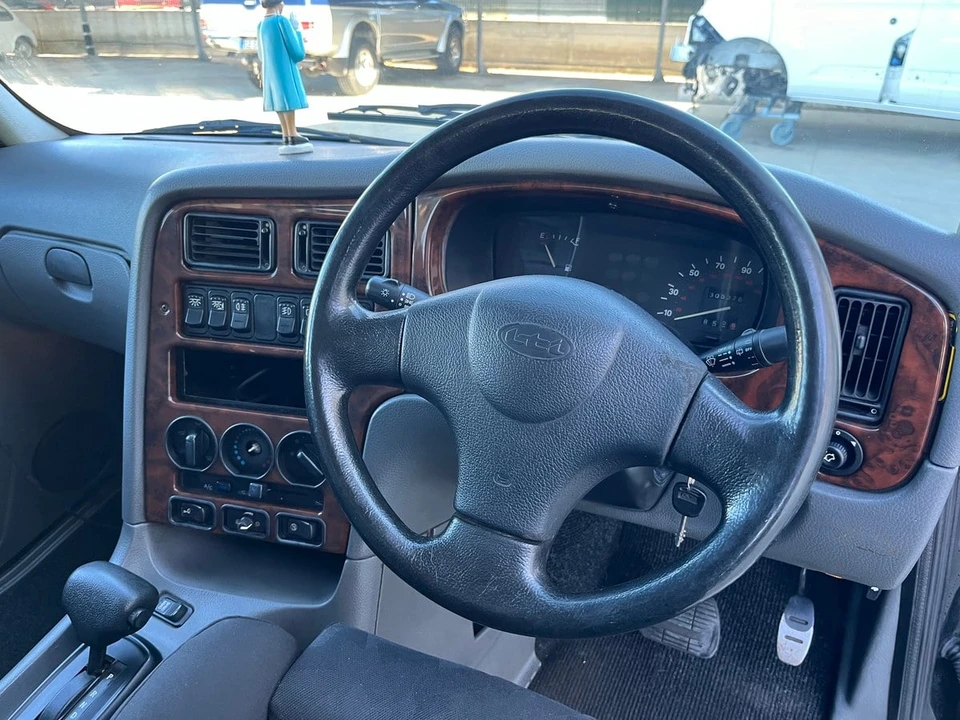 2000 LTI - Image 25 of 30