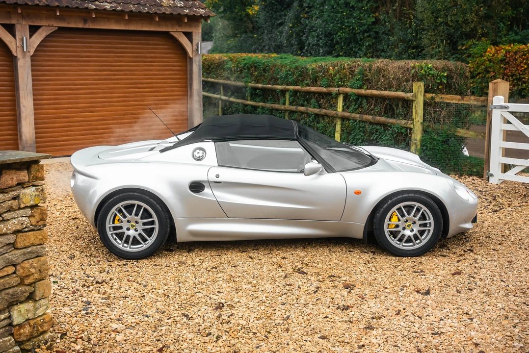 2000 Lotus Elise Series 1 - Image 8 of 31