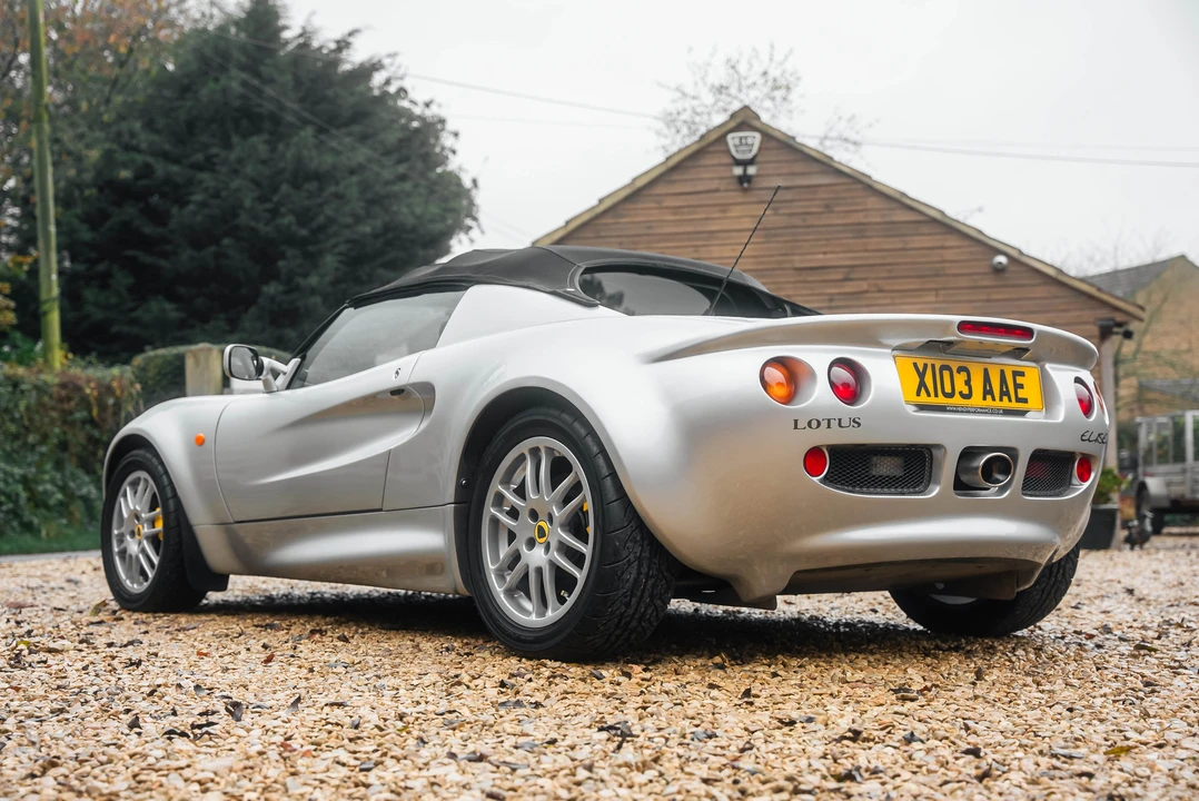 2000 Lotus Elise Series 1 - Image 5 of 31