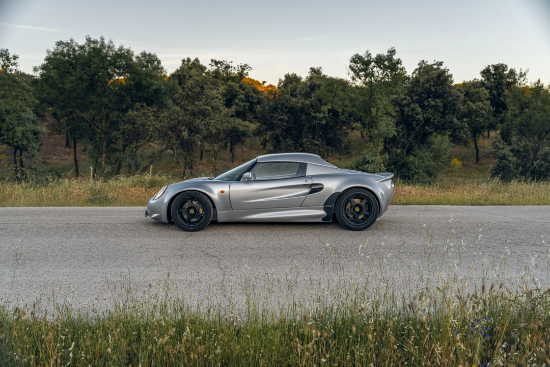 2000 Lotus Elise Series 1 - Image 8 of 31