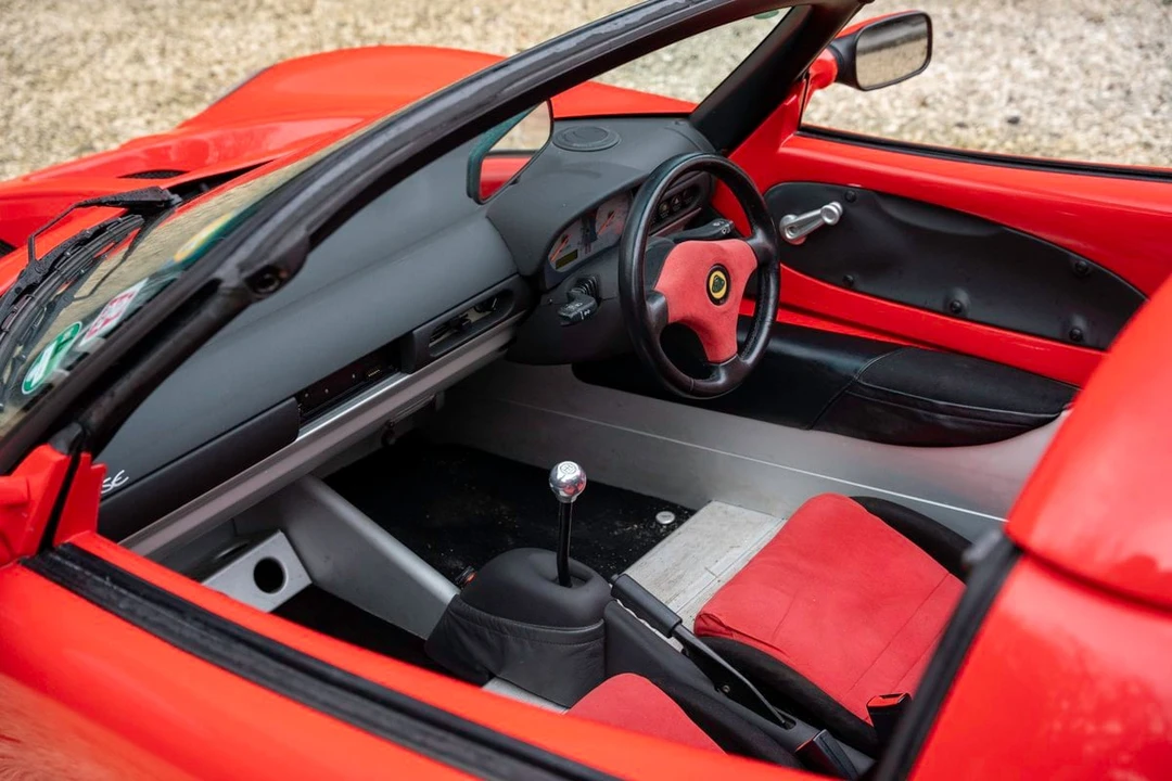 2000 Lotus Elise Series 1 - Image 16 of 30