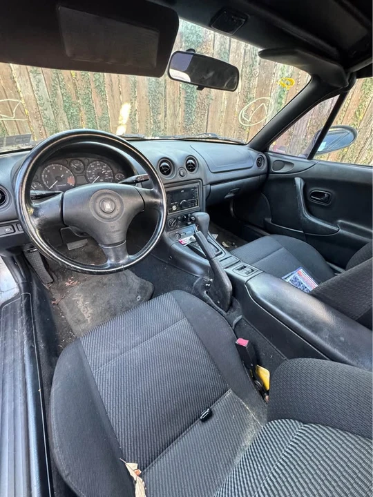 2000 Mazda NB MX-5 Miata - Image 4 of 5