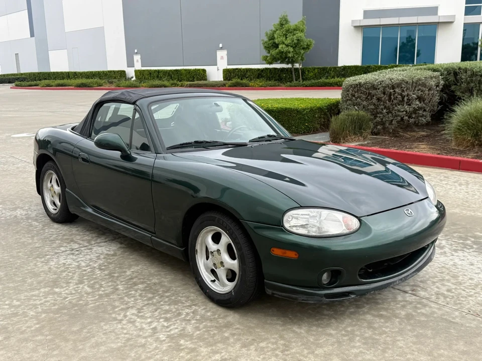 2000 Mazda NB MX-5 Miata - Image 21 of 31