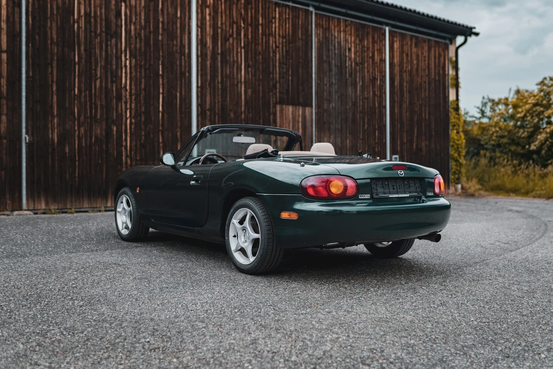 2000 Mazda NB MX-5 Miata - Image 16 of 31