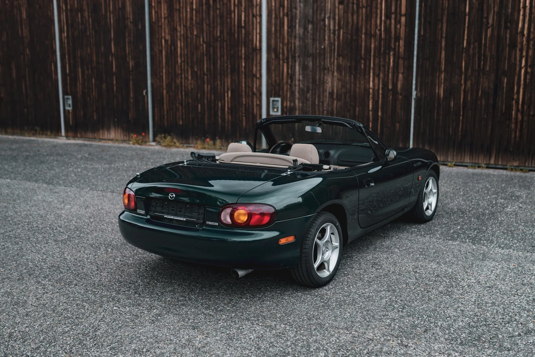 2000 Mazda NB MX-5 Miata - Image 6 of 31