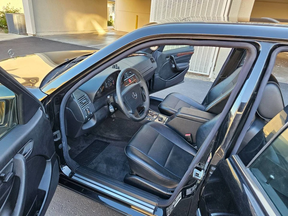 2000 Mercedes-Benz W202 C-Class - Image 6 of 12