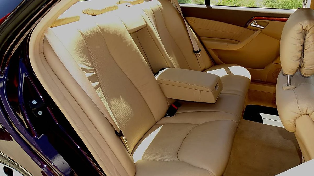 2000 Mercedes-Benz W220 S-Class - Image 11 of 16