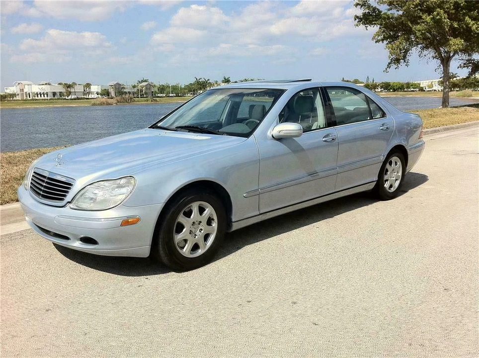 2000 Mercedes-Benz W220 S-Class - Image 2 of 3