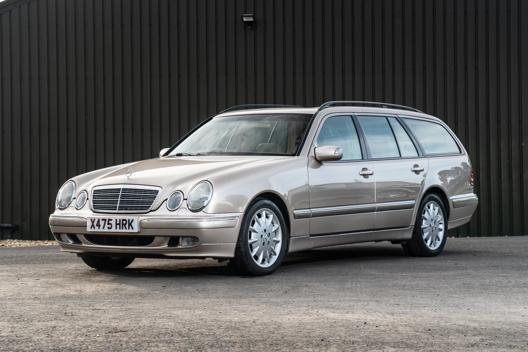2000 Mercedes-Benz W210 E-Class - Image 2 of 31
