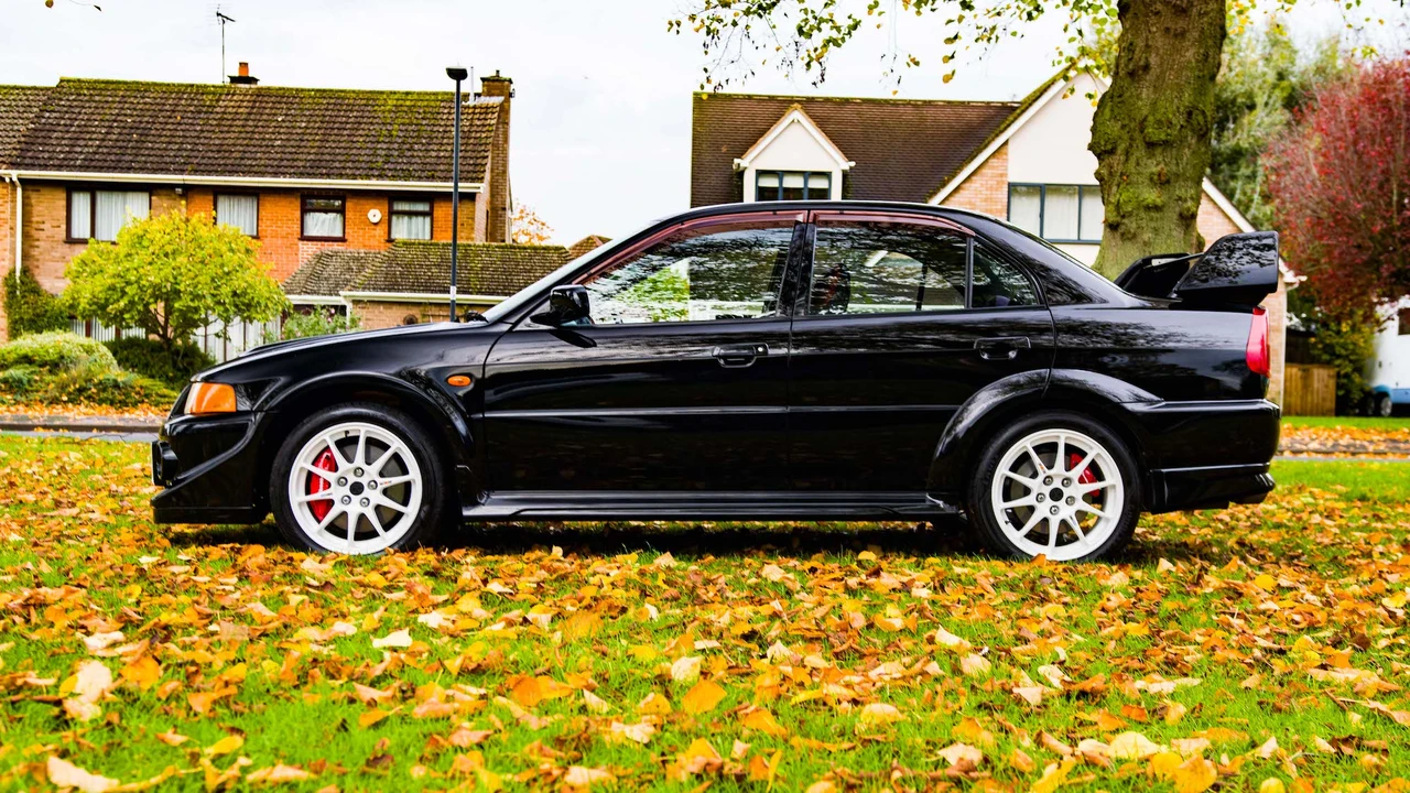 2000 Mitsubishi Lancer Evolution VI 6th Gen - Image 9 of 31