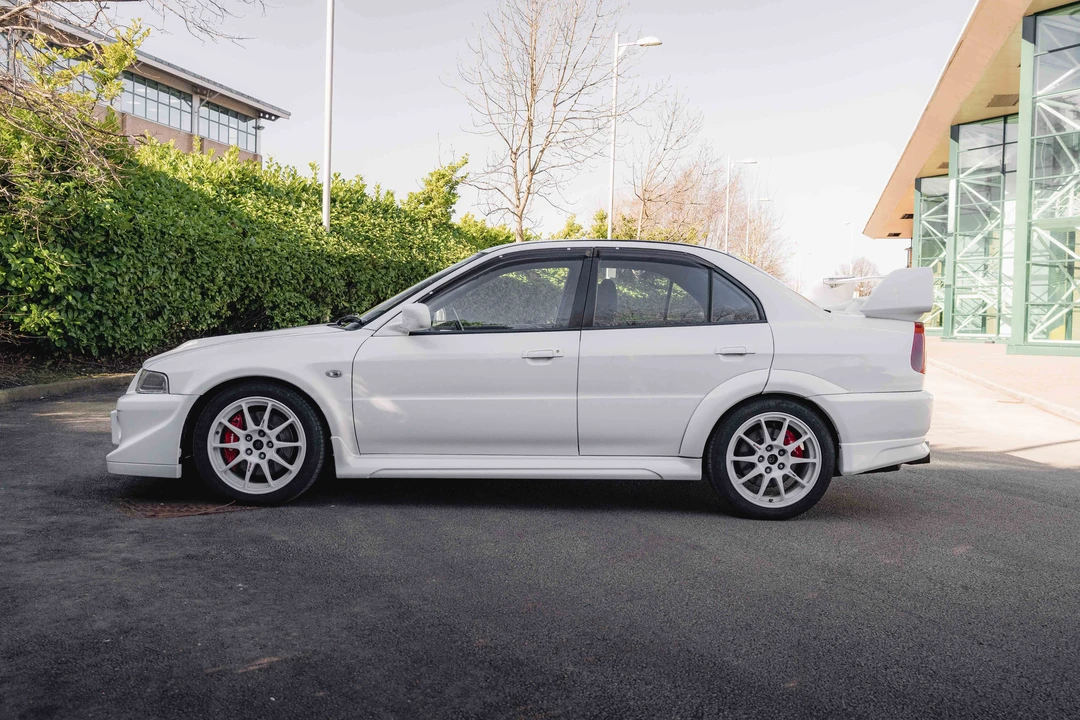 2000 Mitsubishi Lancer Evolution VI 6th Gen - Image 15 of 31