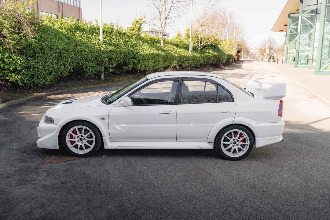2000 Mitsubishi Lancer Evolution VI 6th Gen - Image 16 of 31