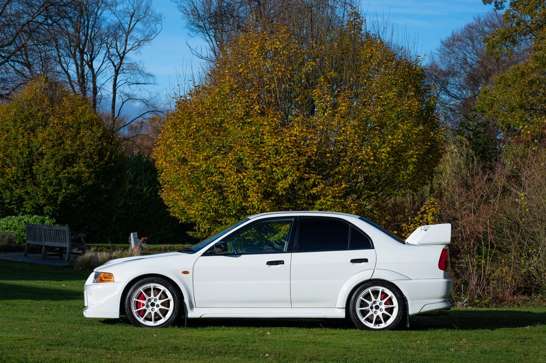 2000 Mitsubishi Lancer Evolution VI 6th Gen - Image 11 of 31